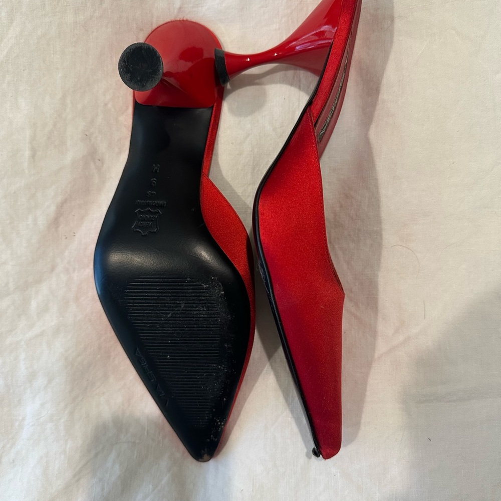 Via Spiga Red and Black Heels